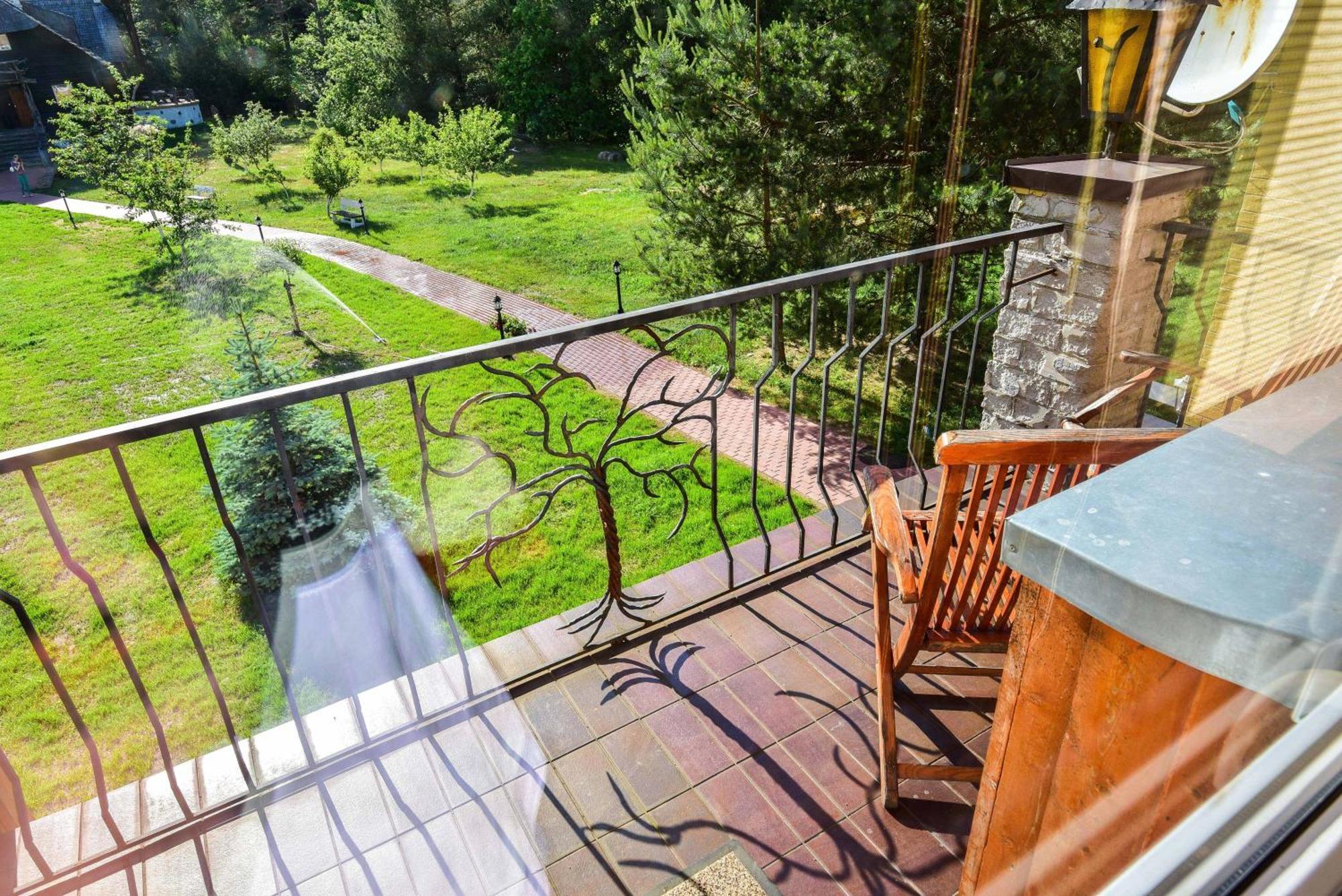 Laukdvaris Laukzeme Pokoj fotografie